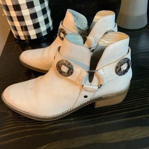 Chinese Laundry Austin Bootie